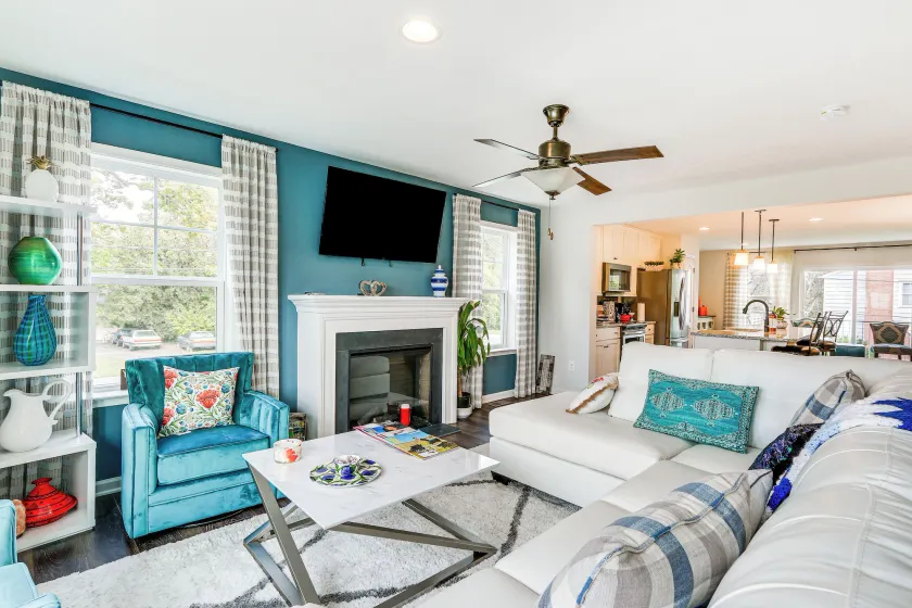 2 Mi to Hollywood Casino: Charles Town Townhome! - Image 1