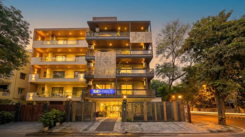 FabHotel Hygge Stay - Image 1