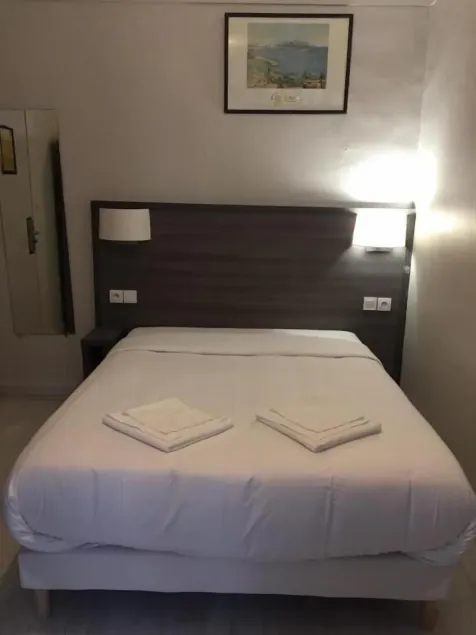 PAX HOTEL - Image 1