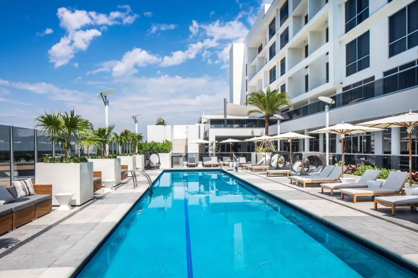 Hilton Miami Aventura - Image 1
