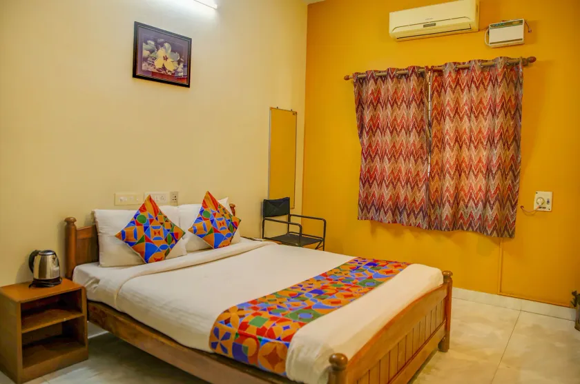 Fabhotel Hibiscus Stays - Image 1