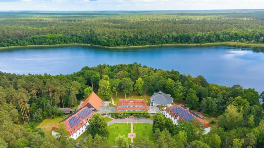 Hotel Döllnsee-Schorfheide - Image 1
