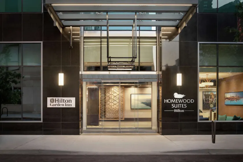 Hilton Garden Inn Chicago Downtown South Loop - Image 1