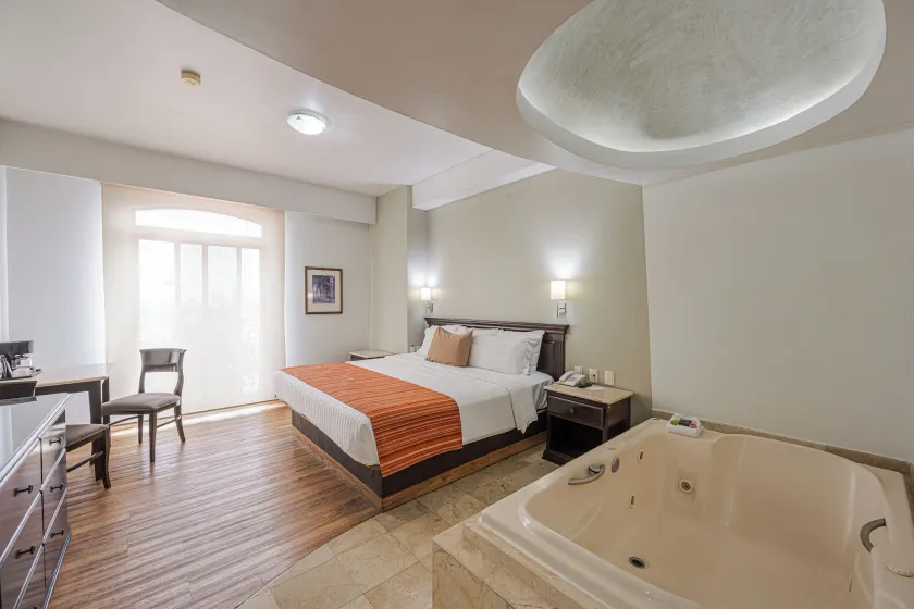 HG Hotel - Image 1