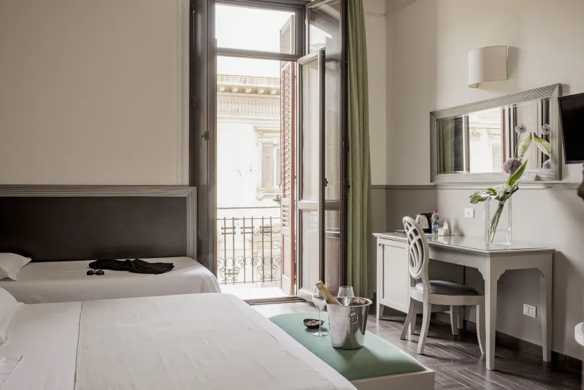 Hotel Ambasciatori - Image 1