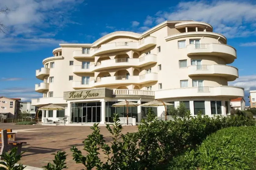 Hotel Jana - Image 1