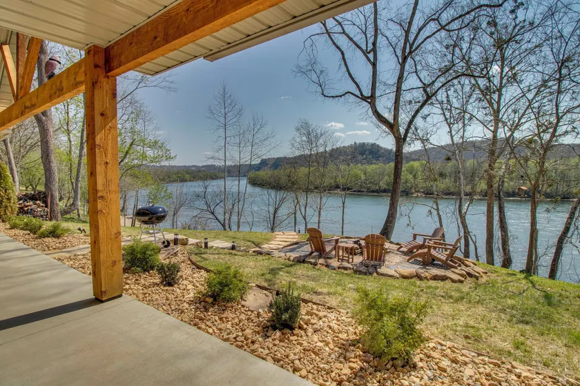 'coppertop Cabin' Waterfront White River Retreat - Image 1
