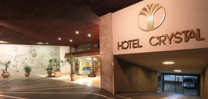 Hotel Crystal - Image 1