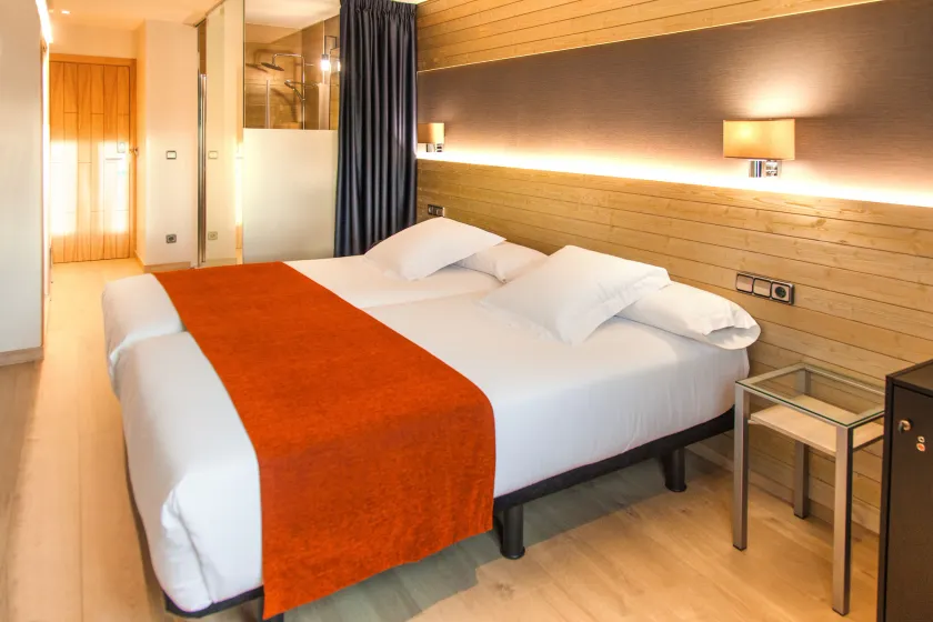 Hotel Avenida - Image 1