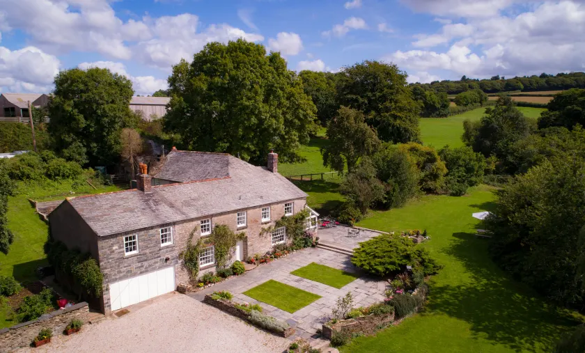 Park Farmhouse Bed and Breakfast - Image 1