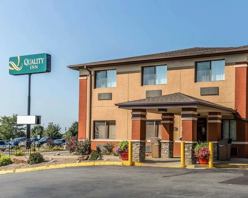 Quality Inn at Collins Road - Cedar Rapids - Image 1