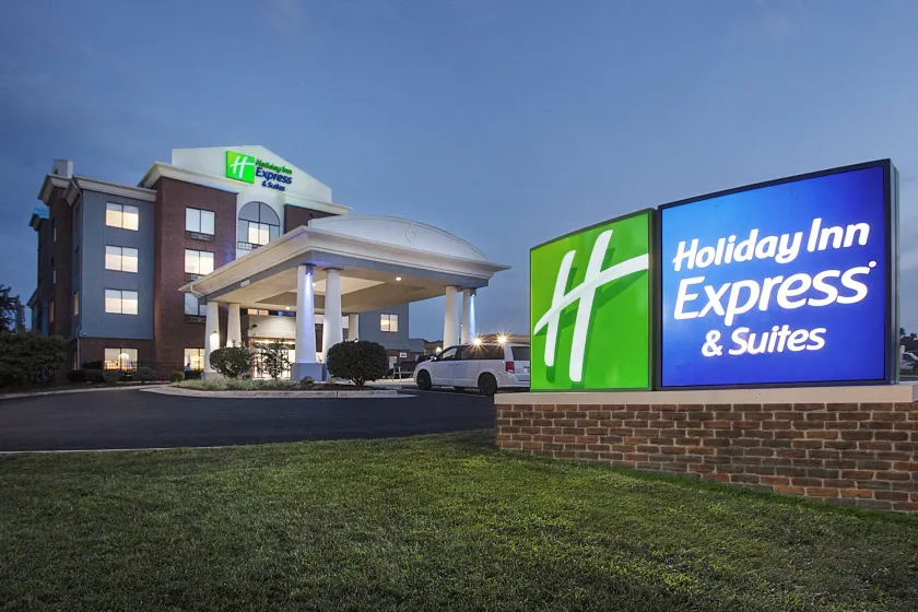 Holiday Inn Express & Suites Culpeper by IHG - Image 1