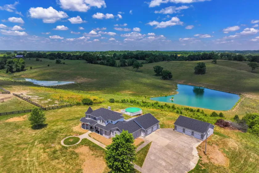 Sprawling Kentucky Getaway w/ Pool & Hot Tub! - Image 1