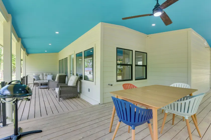 Lake Livingston Retreat w/ Dock & Waterfront View! - Image 1