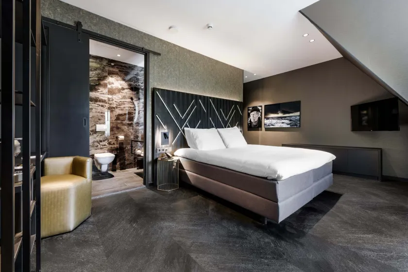 Le Marin Hotel Rotterdam City - Handwritten Collection - Image 1