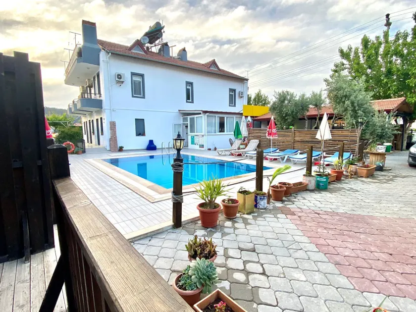 Dinc Otel - Image 1