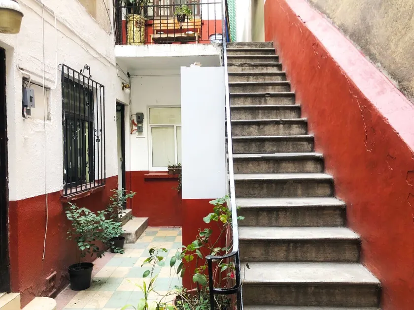 RF Hostel Condesa Roma - Image 1