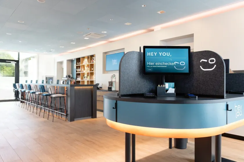 Hey Lou Hotel Friedrichshafen - Image 1