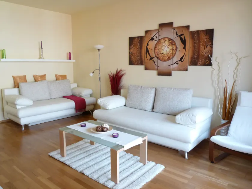 Trendy Deluxe Apartments - Image 1