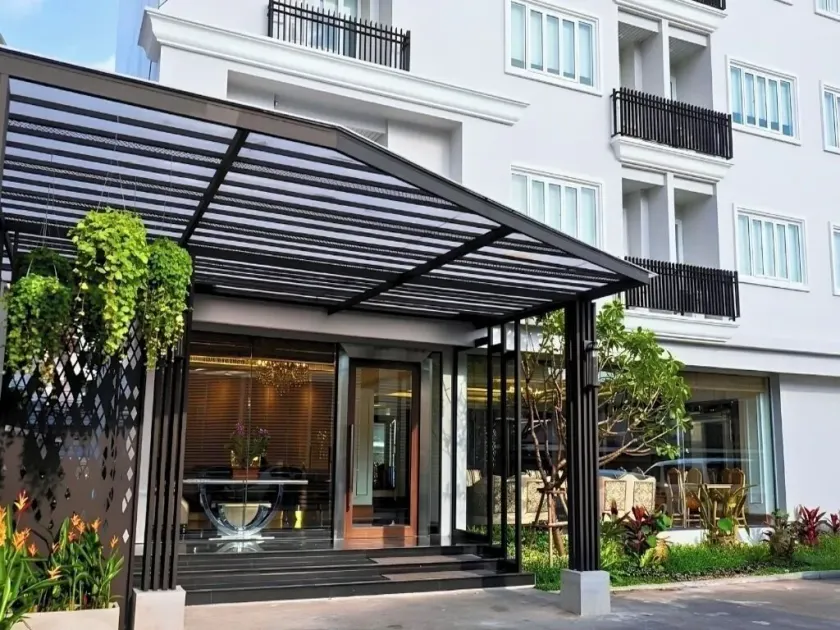 Methavalai Residence Hotel - Image 1