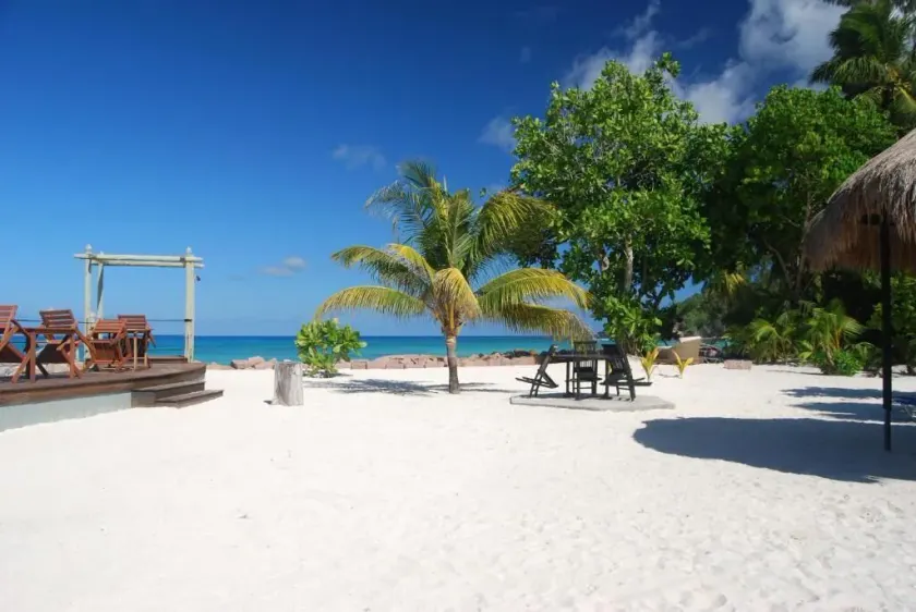 The Islander Hotel - Image 1