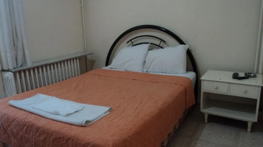 Yavuz Hotel - Image 1