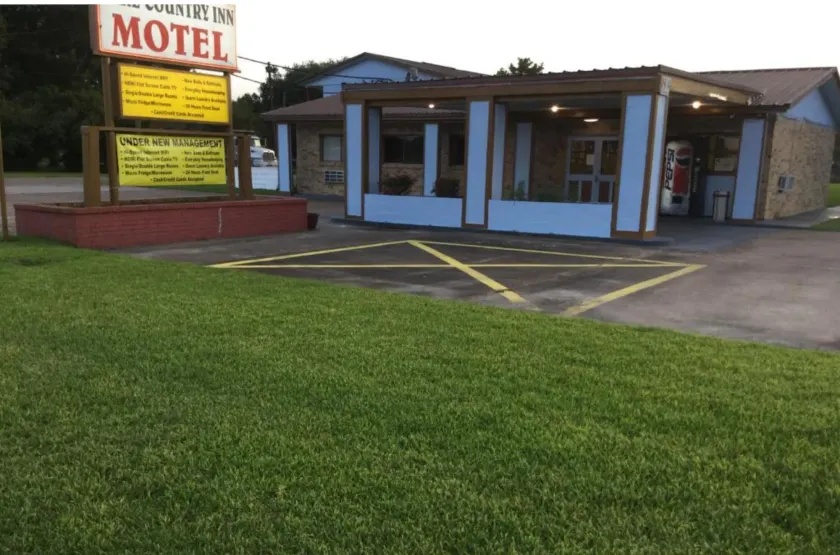 Lake Country Inn  - Image 1
