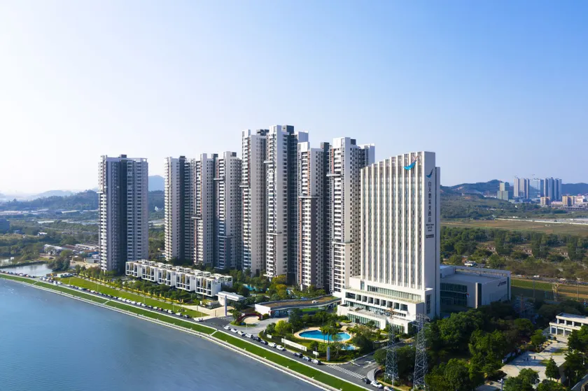 White Swan VYV Hotel, Foshan - Image 1