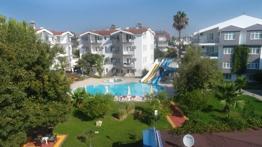 Ces Club Hotel - Image 1