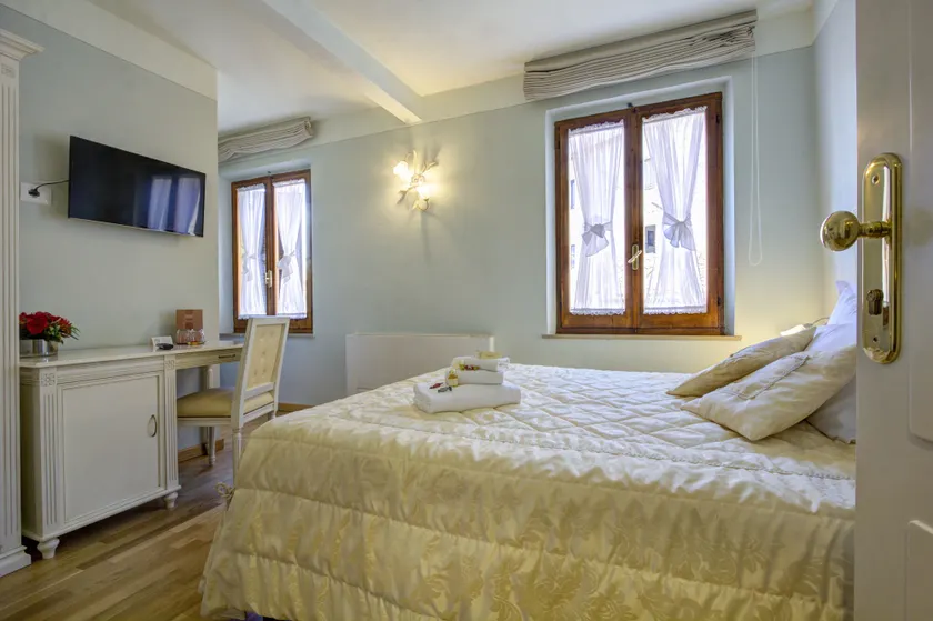 Hotel Volterra In Superior - Image 1