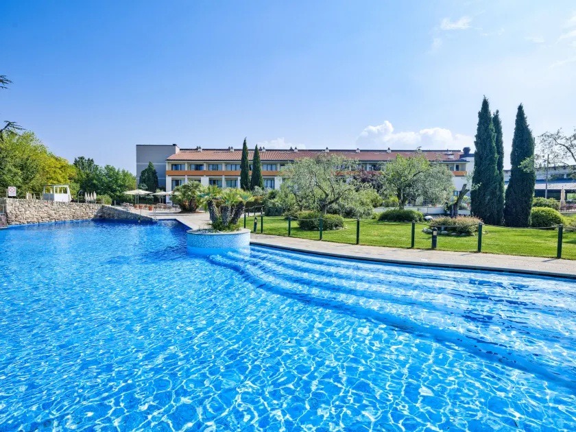 Parc Hotel - Image 1