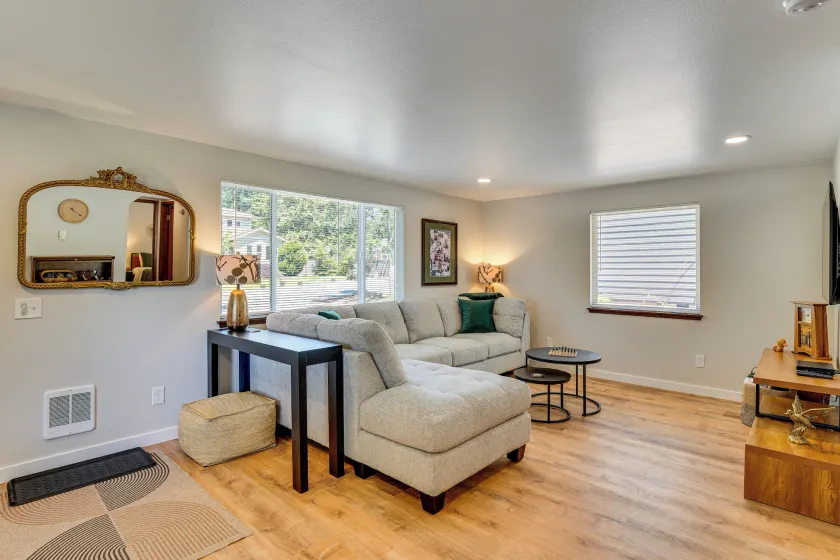 Walk to Spanaway Lake: Chic Home w/ Rooftop Deck! - Image 1