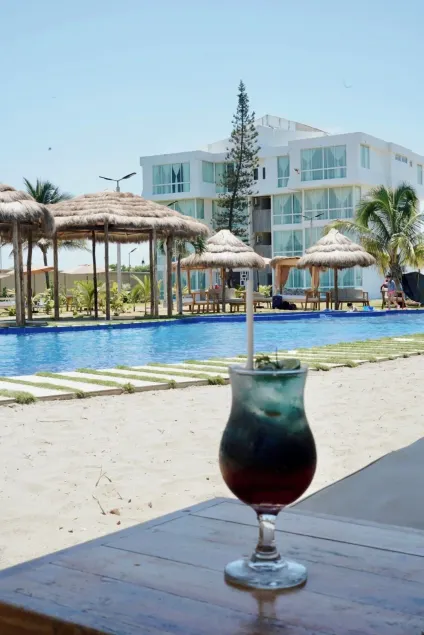 Hotel Presidente Beach Playas - Image 1