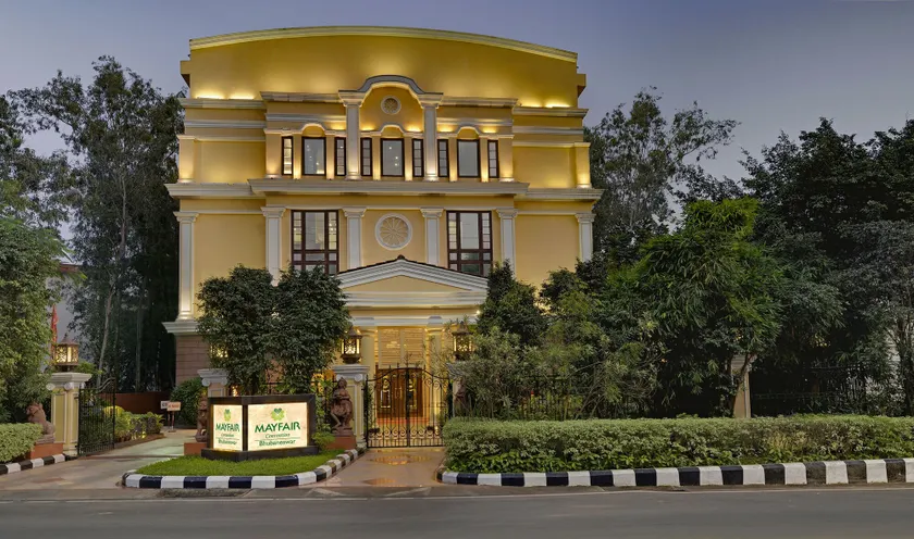 Mayfair Convention - Image 1