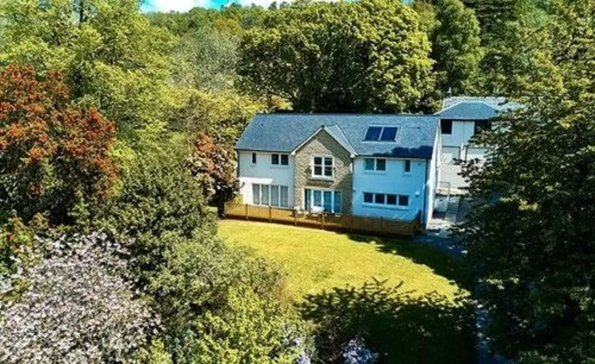 Auchenheglish Lodges - Chapelhill - Image 1