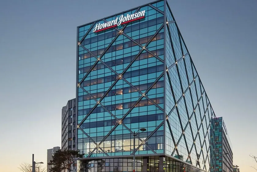 Howard Johnson by Wyndham Incheon Airport - Image 1
