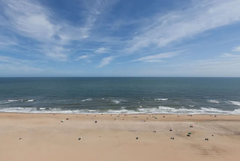 Wyndham Virginia Beach Oceanfront - Image 1