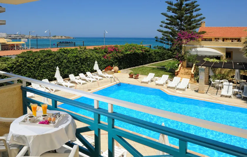 Petra Beach Hotel - Image 1