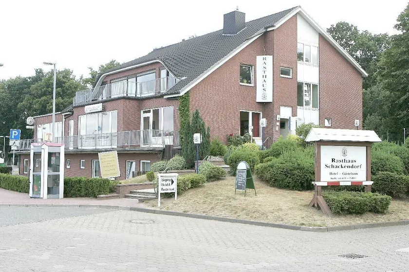 Rasthaus Hotel Schackendorf - Image 1