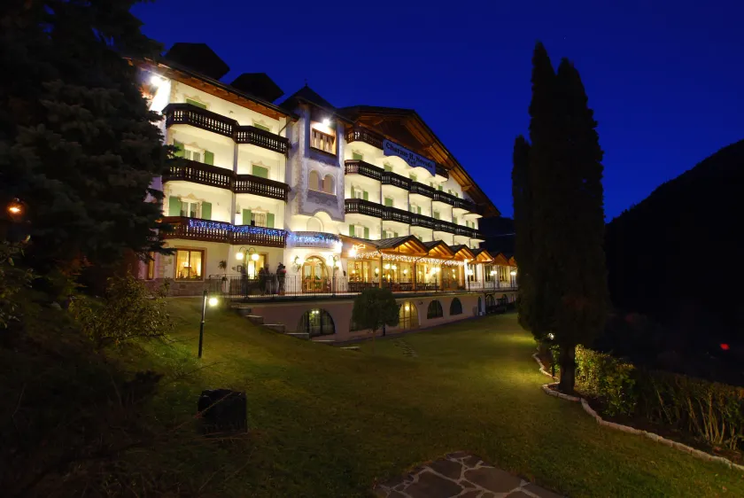 Charme Hotel Nevada - Image 1