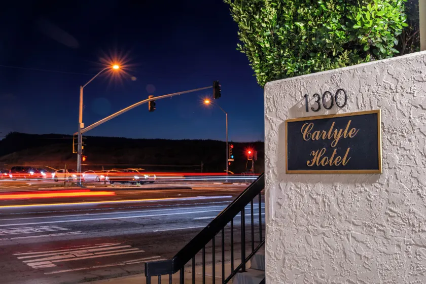 Carlyle Hotel - Image 1