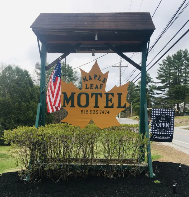 Maple Leaf Lodge - Image 1