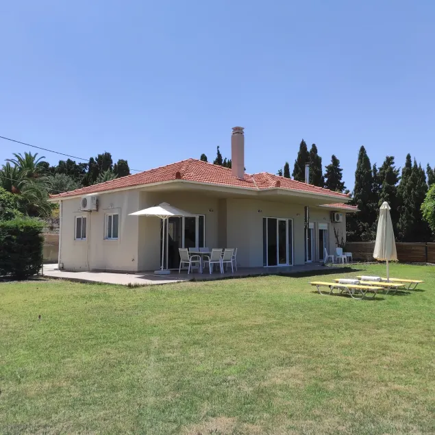 Sea Breeze Villa - Image 1