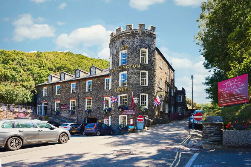 The Wellington Hotel - Image 1