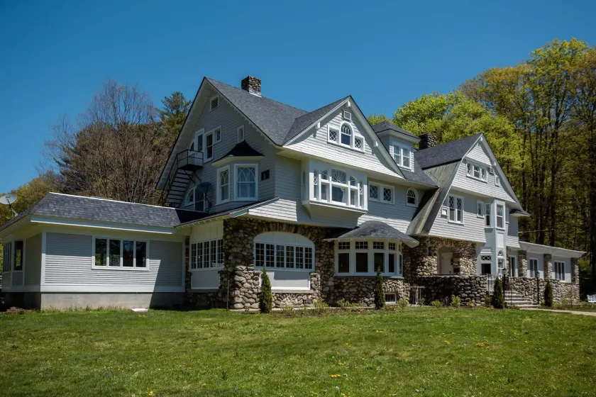 The Hartness House - Image 1