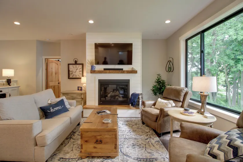Pet Friendly Lakefront Home: Dock, Kayaks & More! - Image 1