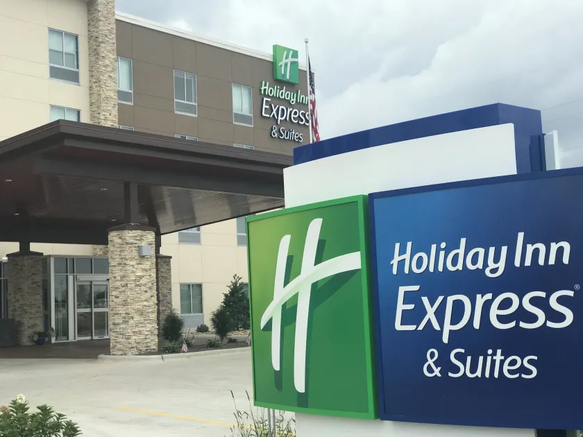 Holiday Inn Express & Suites Hannibal - Medical Center by IHG - Image 1