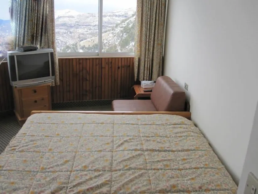 Hotel L'Aiglon - Image 1