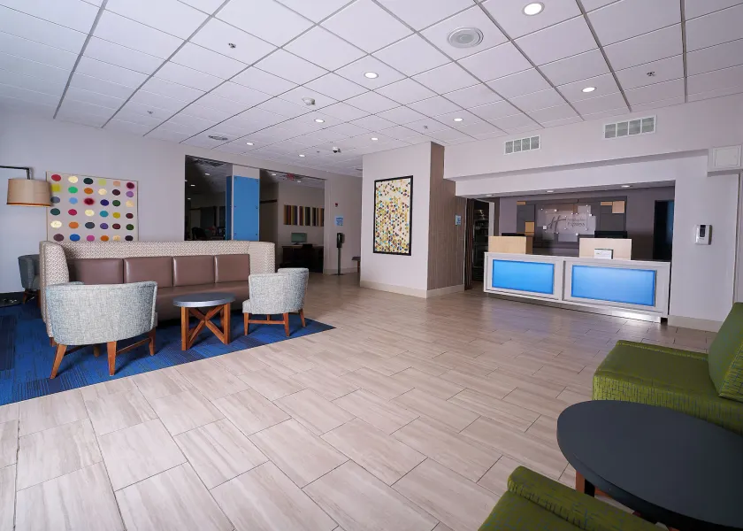 Holiday Inn Express Charleston-Civic Center by IHG - Hall