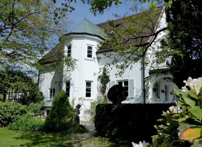 Am Eichholz Galerie & Art-Hotel - Image 1